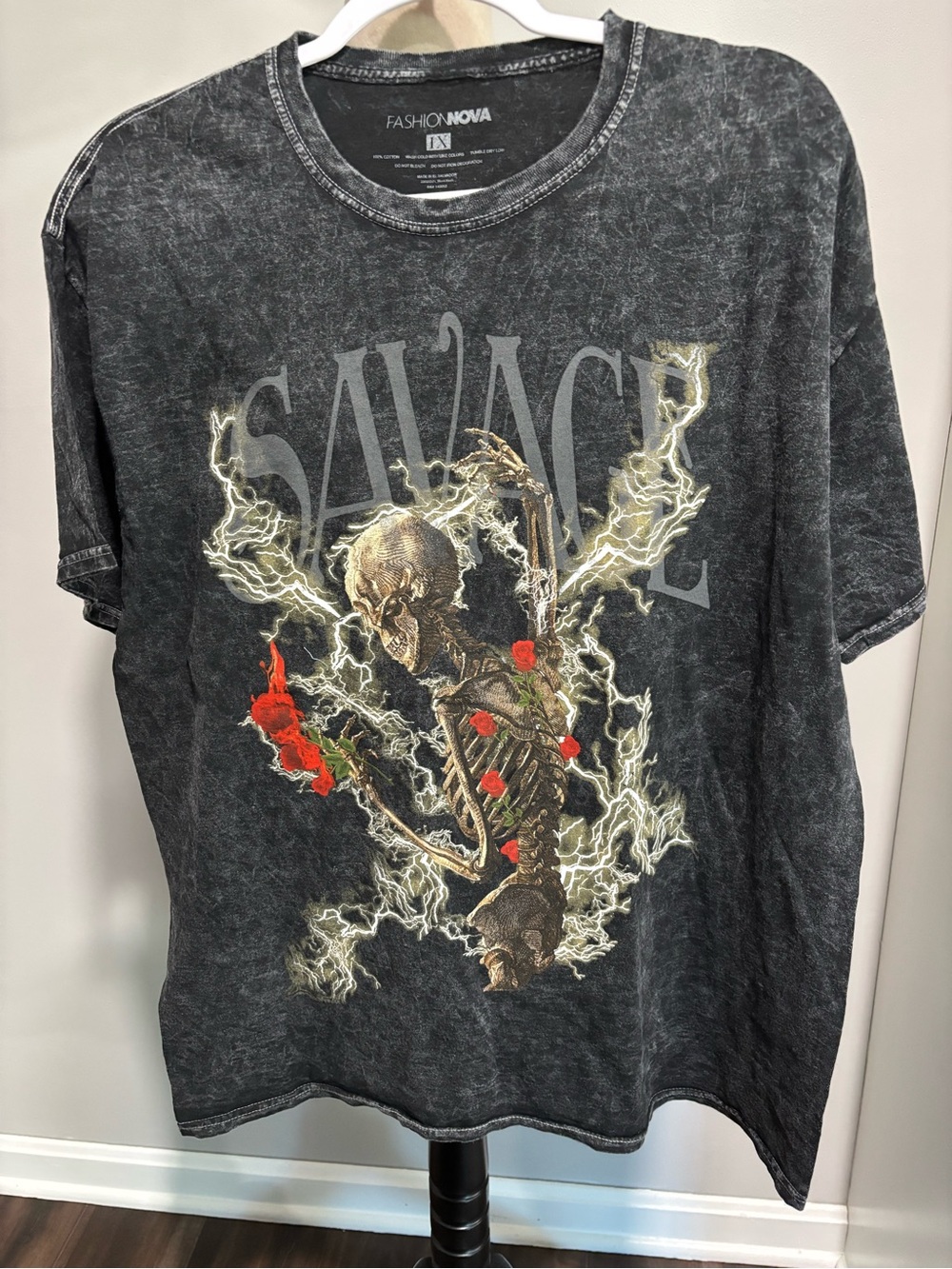 Fashion Nova Men’s Black Graphic Skeleton T-Shirt with Red Rose Accents